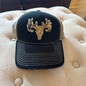New Buckwear 🦌 Black and Tan Cap with Deer Logo